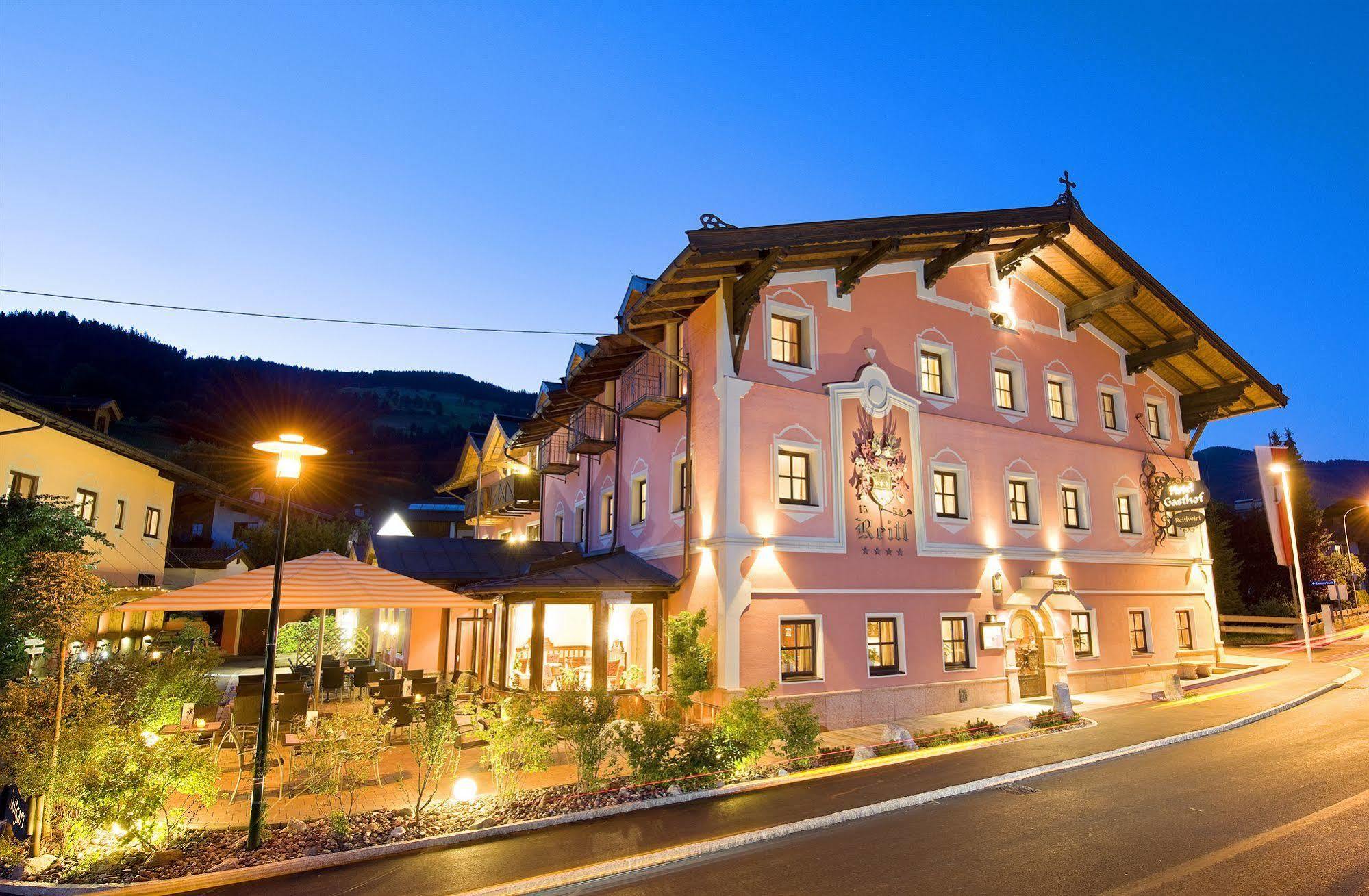 Hotel Reitlwirt بريكسن ام تاله المظهر الخارجي الصورة
