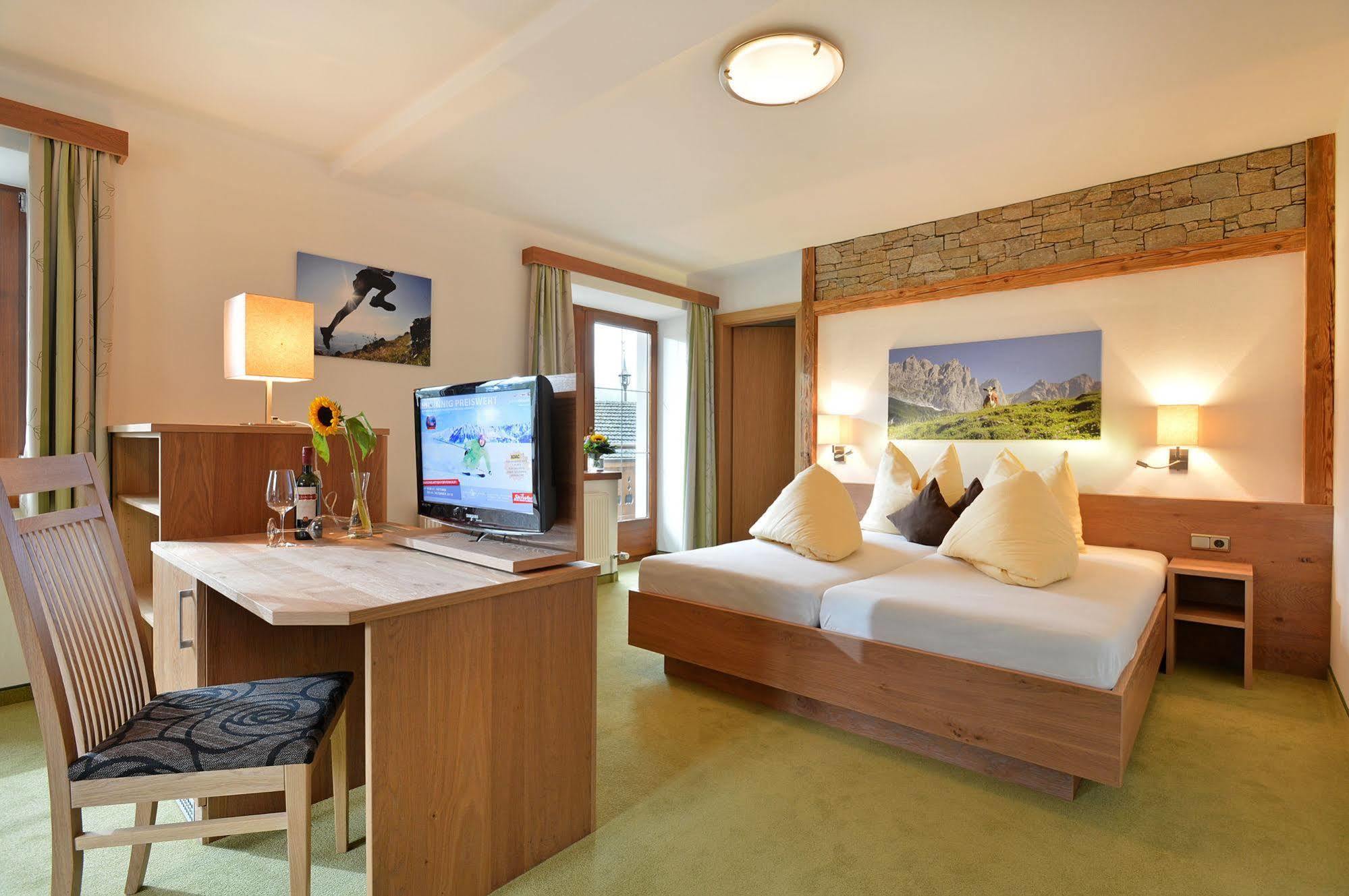 Hotel Reitlwirt بريكسن ام تاله المظهر الخارجي الصورة