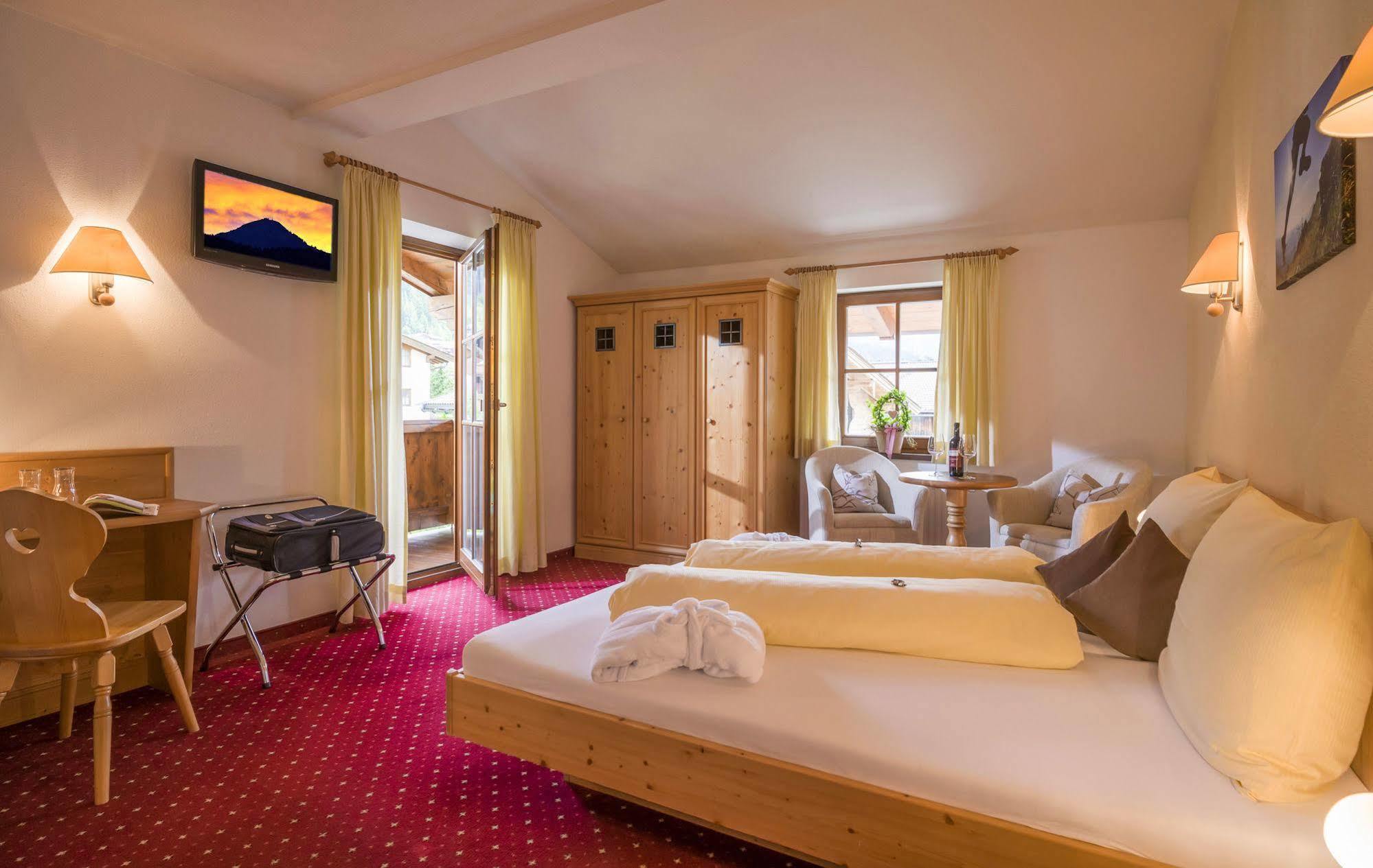 Hotel Reitlwirt بريكسن ام تاله المظهر الخارجي الصورة