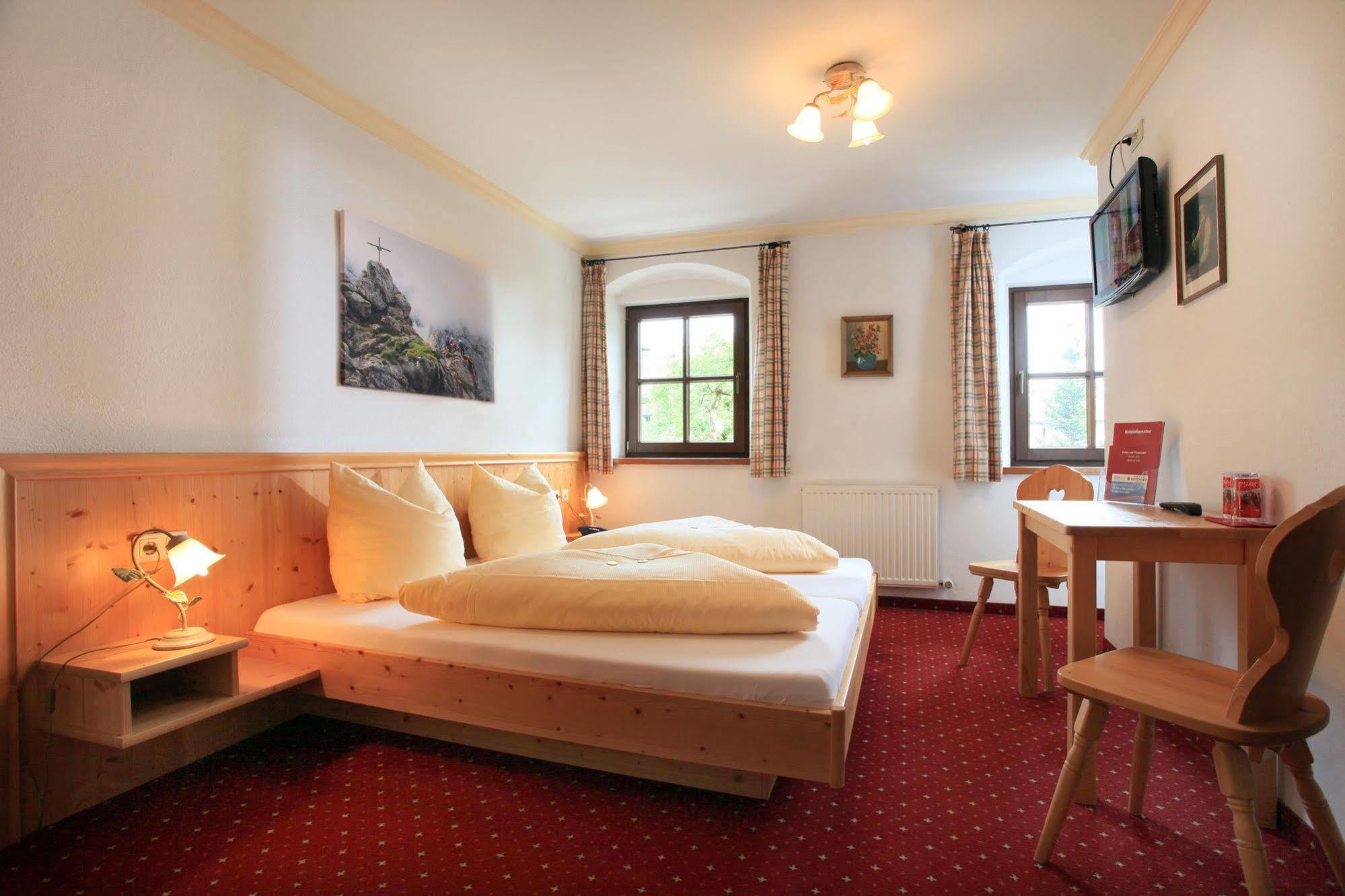 Hotel Reitlwirt بريكسن ام تاله المظهر الخارجي الصورة