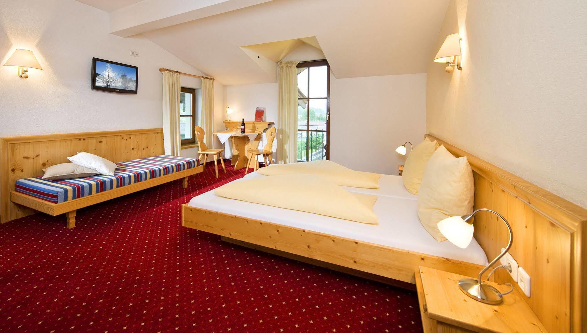 Hotel Reitlwirt بريكسن ام تاله المظهر الخارجي الصورة